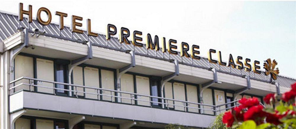 Premiere Classe Plaisir Hotell Exteriör bild